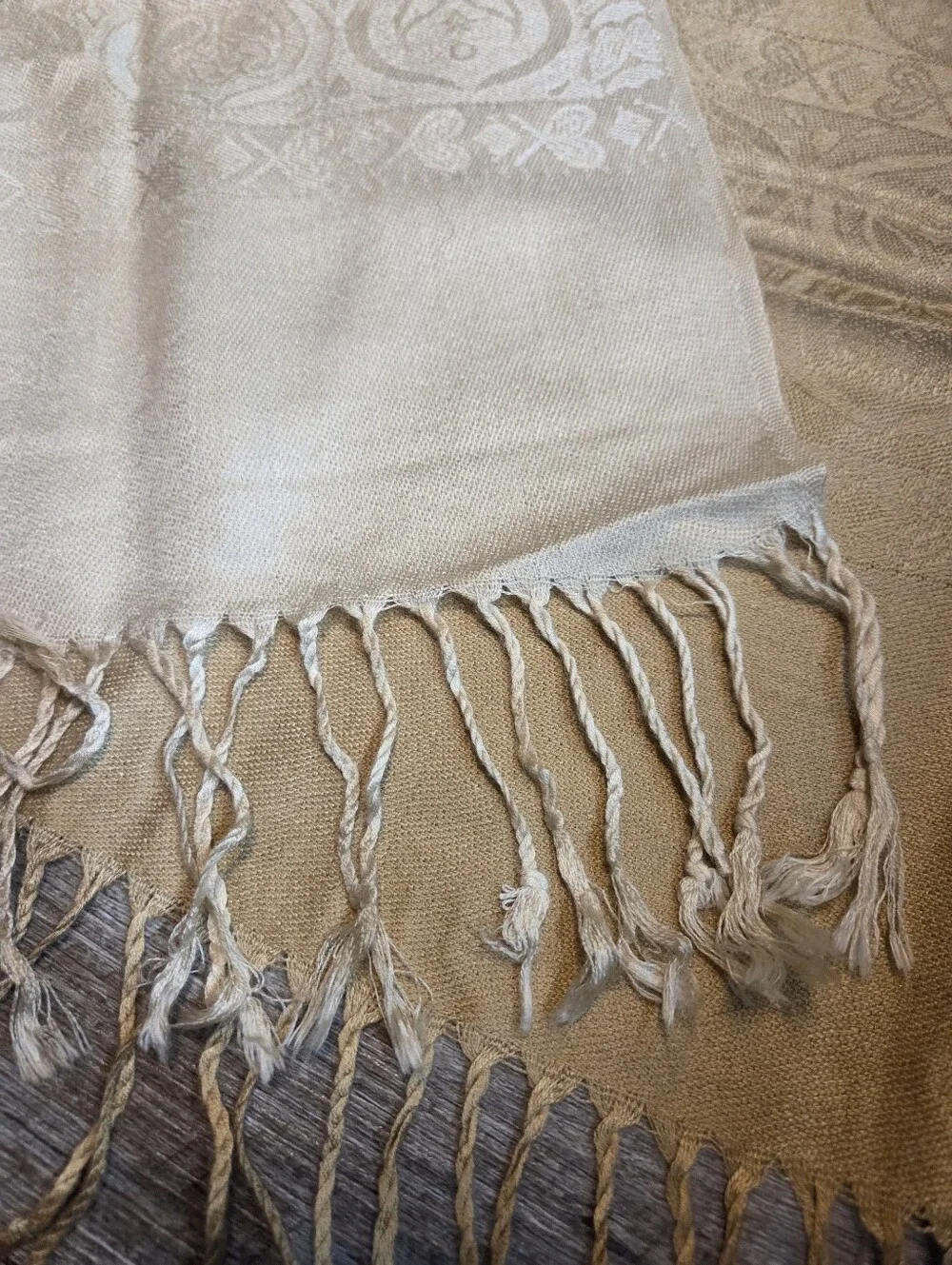 Preowned Scarf Tan And Cream No Tag Feels Like Pashmina!! Beautiful Piece
